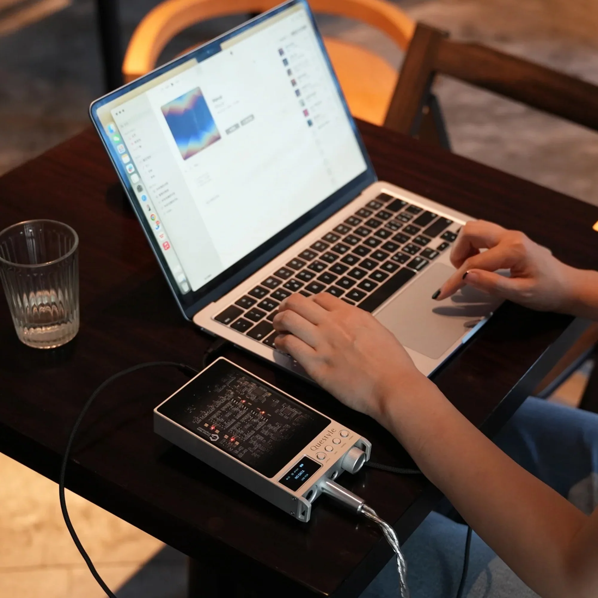 Questyle SIGMA Pro Flagship Wireless Hi-Res Lossless Portable DAC & Amp - Image 9