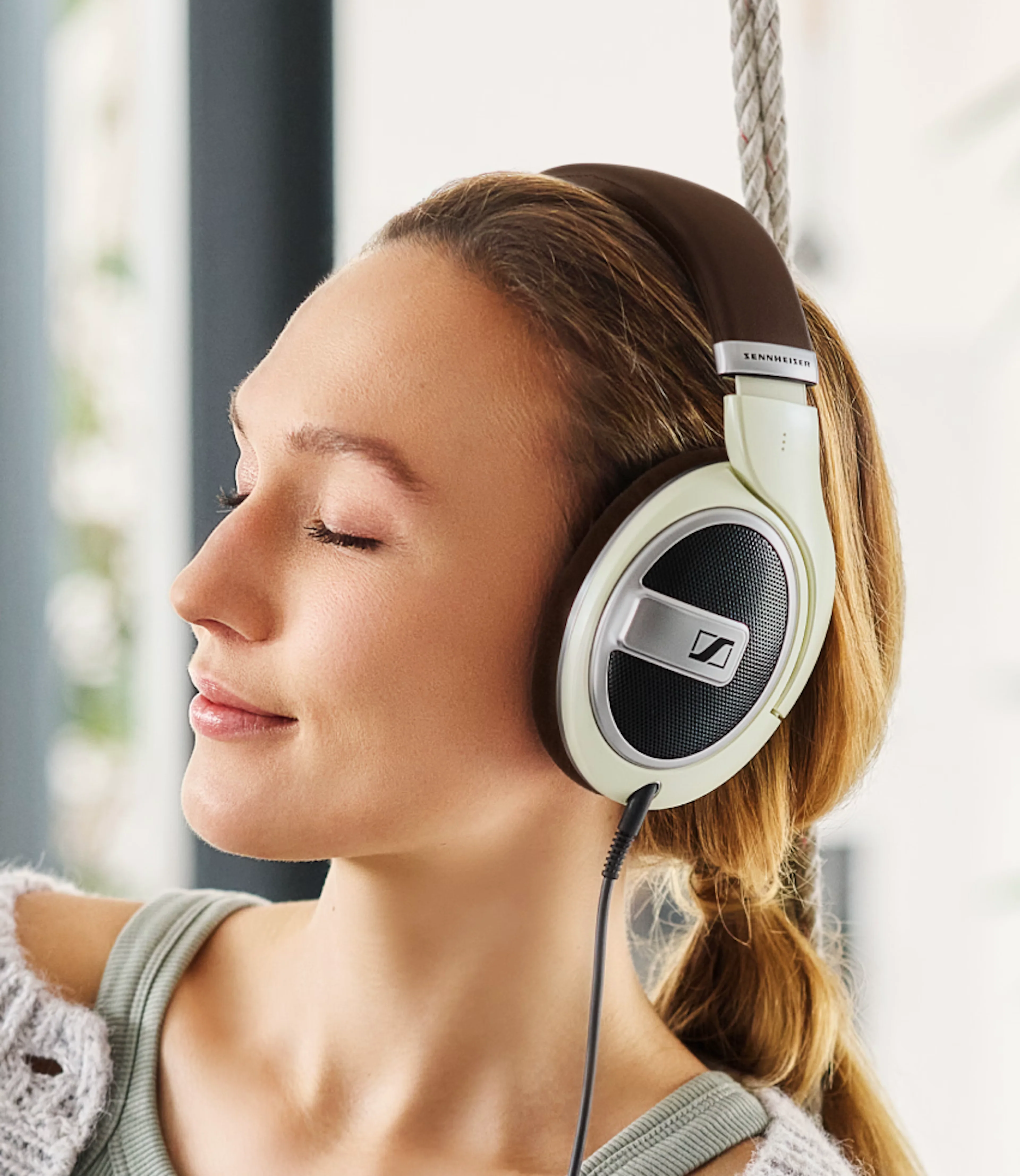 Sennheiser HD 599 Open Back Headphones - Image 2